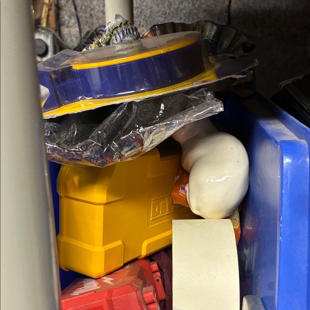 Random items from storage unit